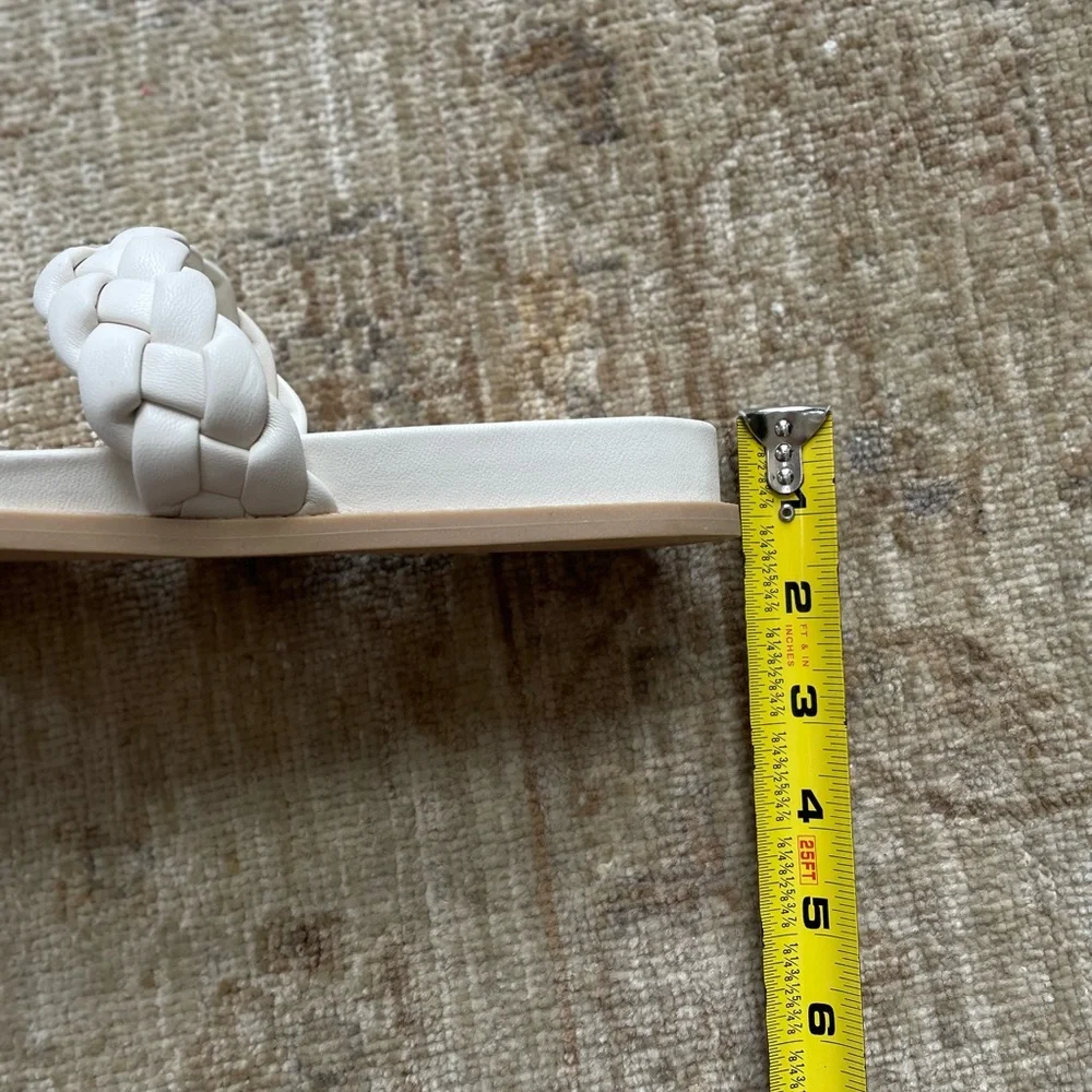 dolce Vida braided flat sandals with foot bed size 8.5. - Picture 9 of 10